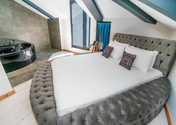 호텔 The Gate Kadikoey Downtown 3*